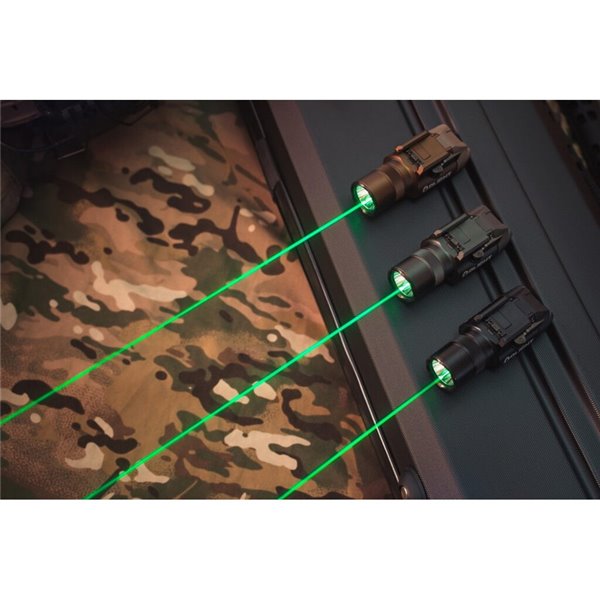 Lampe torche tactique BALDR Pro R 1350 lm, portée 200 m, laser vert, IPX4, rechargeable