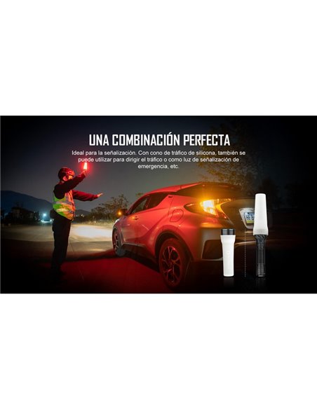 Linterna táctica multicolor FREYR 1.750Lm, 360m alcance, RGB, IPX8 y recargable