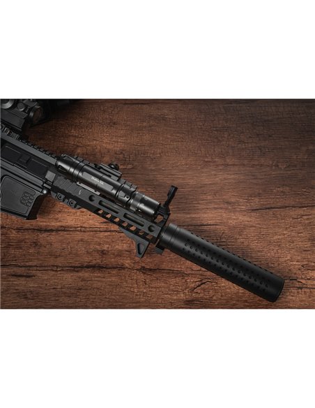 Linterna táctica para arma ODIN GL 1500Lm con láser verde, 215m alcance, IPX4 y Montura Picatinny