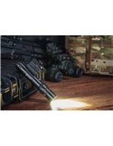 Linterna táctica para arma ODIN GL 1500Lm con láser verde, 215m alcance, IPX4 y Montura Picatinny