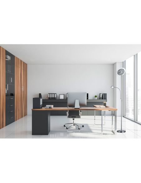 Sala de estar com luminária de chão LED Ackbar com braço de leitura