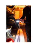 Luz de maletero LED recargable LEDambient® Trunk Light, 6000K con imán, sensor y USB-C