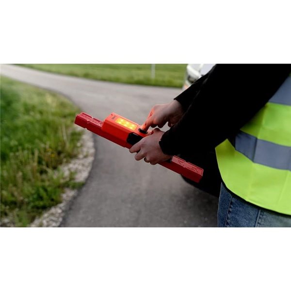 Señal de emergencia LED TA19 OSRAM TRUCK FLARE 2-en-1 (naranja + linterna), IP54, 4×AA incluidas, obligatorio en Alemania en cas