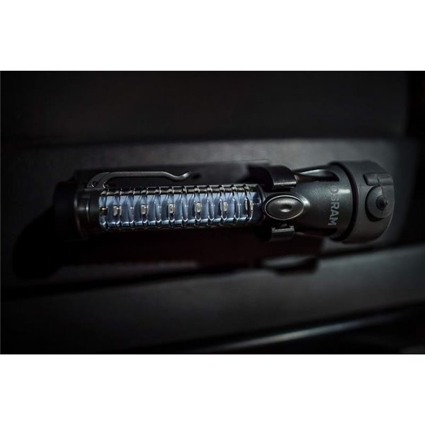 Linterna de emergencia LED OSRAM LEDguardian® Saver Light Plus 105 lm 6500K, 2×AA, imán, cortacinturón y martillo