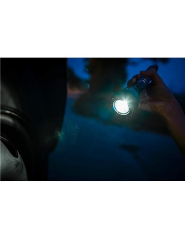 Linterna de emergencia LED OSRAM LEDguardian® Saver Light Plus 105 lm 6500K, 2×AA, imán, cortacinturón y martillo