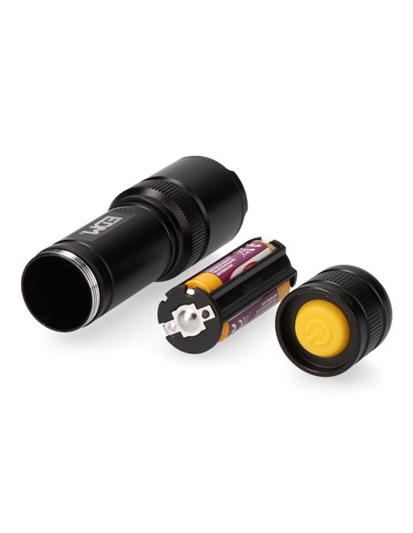 Linterna LED táctica Black Grip de aluminio 150Lm con zoom 3xAAA incluidas