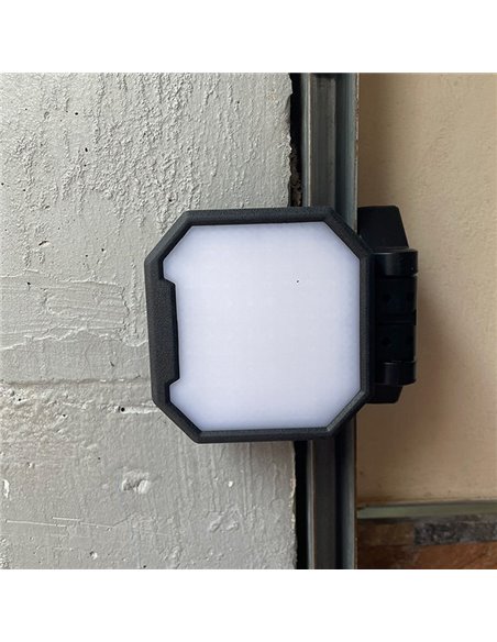 Foco LED de trabajo 20W 2.000Lm 3 posiciones, con gancho y asa IP44 