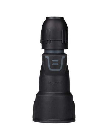 Base de enchufe 2P+T 16A IP44 de caucho negro con prensaestopas salida recta