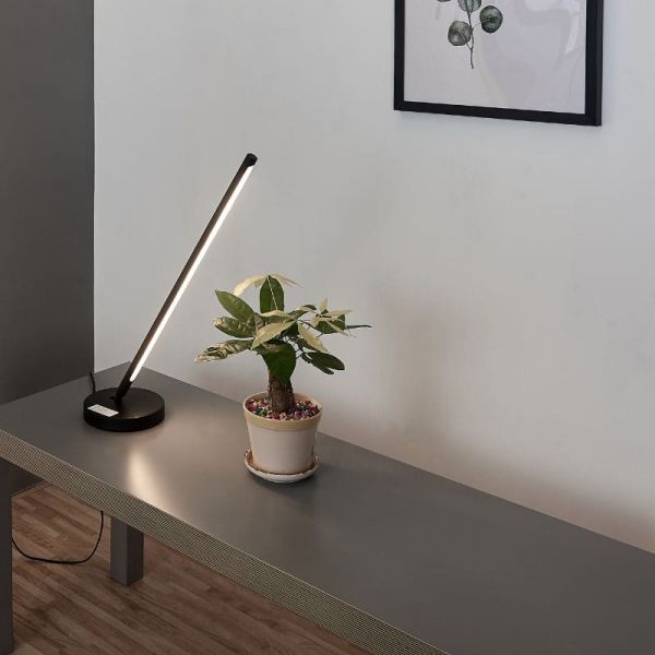 Lampe de table LED TORCH 11 W, noire, ambiance | LeonLeds