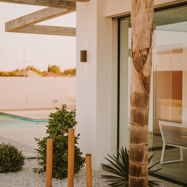 Applique d'extérieur en acier Corten KANDANCHÚ 7472, ambiance Mantra | LeonLeds