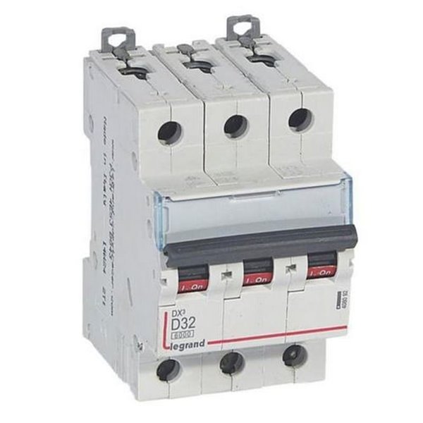 Interrupteur magnétothermique automatique Legrand DX³ 408092, tripolaire (3P), 32 A, courbe D, 6/10 kA, 400 V CA