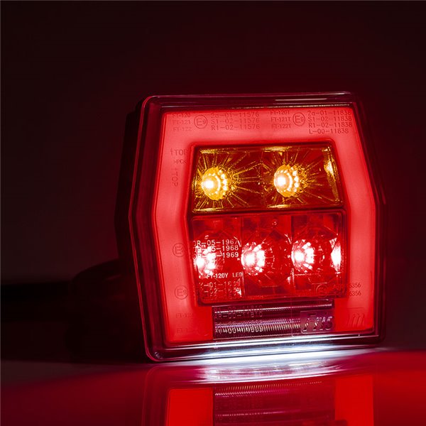 Piloto trasero LED FT-121 T LED con cable 1m, luz de matrícula, 4 funciones 12-36V, E9 11838 S1 R1 L 2a