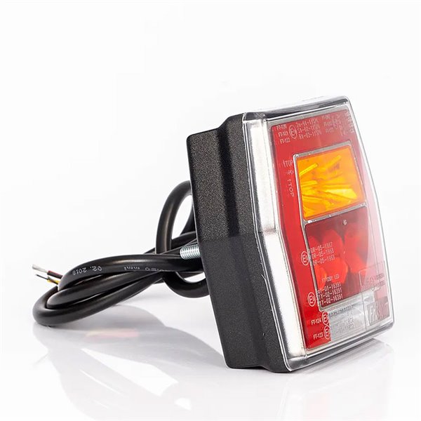 Piloto trasero LED con luz de matrícula FT-122 T cable 1 m, 4 func. 12–36V, E9 S1 R1 L 2a, difusor rojo stop