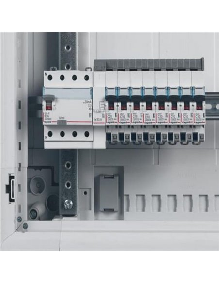 Disjoncteur différentiel Legrand DX³ tétrapolaire (4P), 63 A, 30 mA, type AC, 400 V, 411662E