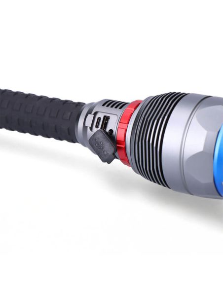 Linterna LED recargable 23000 lm con zoom e indicador de carga USB-C | Power Bank | 5 modos de luz | Largo alcance IP67