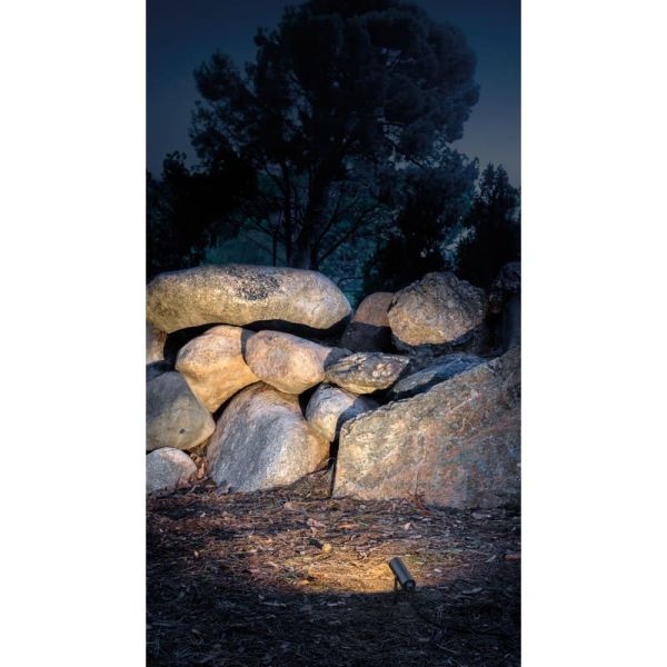 Projecteur LED d'extérieur design SKIP SPOT, angle de faisceau de 19º, 5,5 W IP65 Gris ou rouille en 2700 K ou 3000 K 620 lm/660