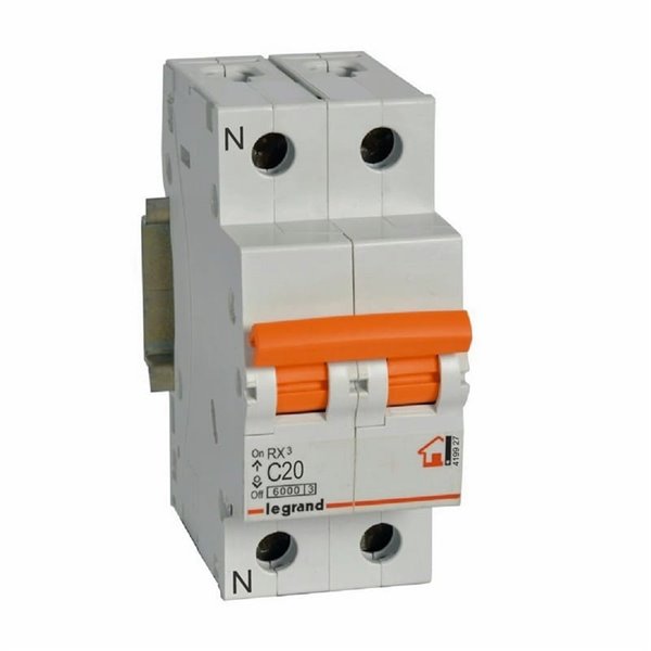 Interruptor magnetotérmico vivienda Legrand RX³ 1P+N (neutro a la derecha) 20 A curva C 6 kA