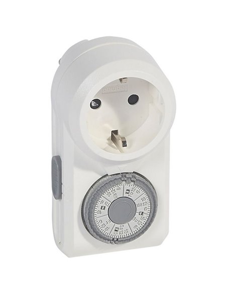 Minuterie analogique/programmateur hebdomadaire enfichable avec prise Schuko pour 230 V