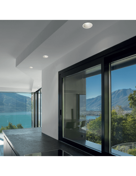 Anel embutido redondo branco para ambiente confortável