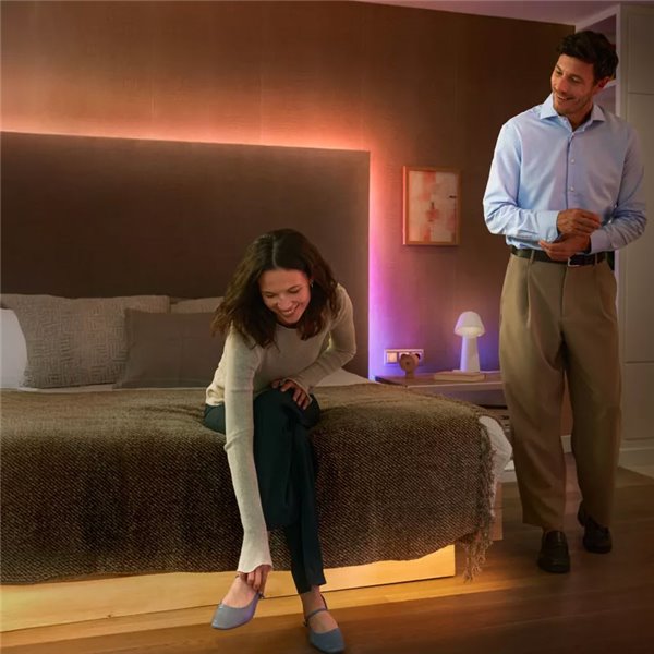 Bande LED intelligente Hue FLUX STRIP LIGHT 3m, 1200Lm, couleur Chromasync™, enroulable et extensible