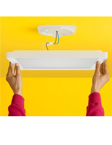 Plafonnier carré LED intelligent WiZ 17 W blanc, 40 x 40 cm, 2 200 lm, intensité variable 2 200-6 500 K RGB