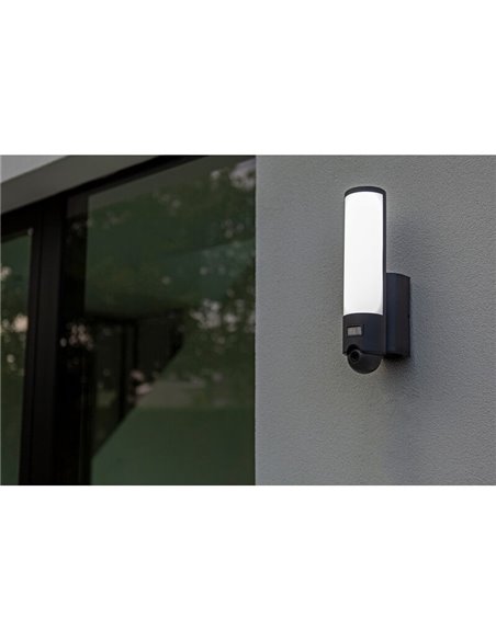 Aplique LED inteligente tubular para puertas de entrada ELARA con cámara, altavoz, micro y sensor de movimiento, acero inoxidabl