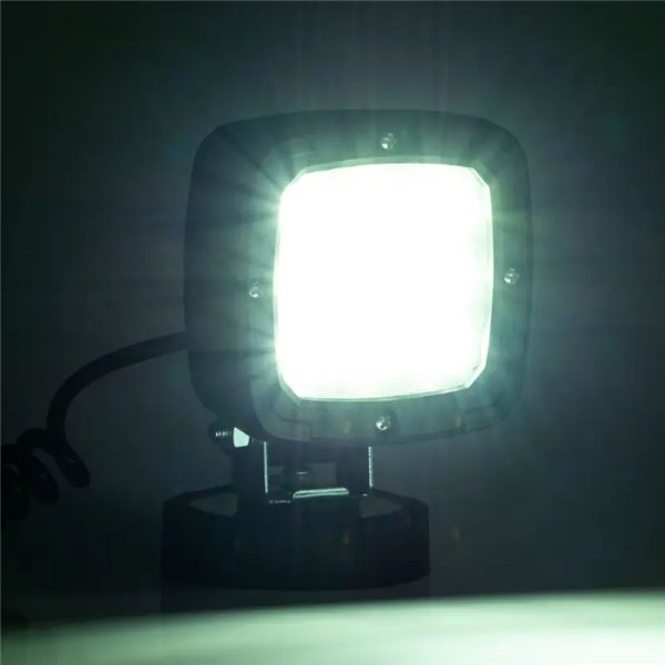 Faro LED de trabajo FT-036 15W 1800Lm 6000K, 12–36V, IP68 ADR, EMC R10