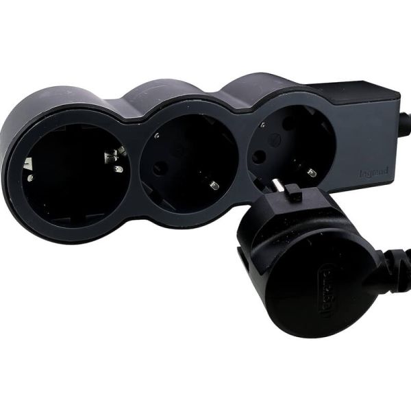 Base múltiple Legrand de 3 tomas 2P+T 16A 230V con cable 3 m y diseño plano acabado negro