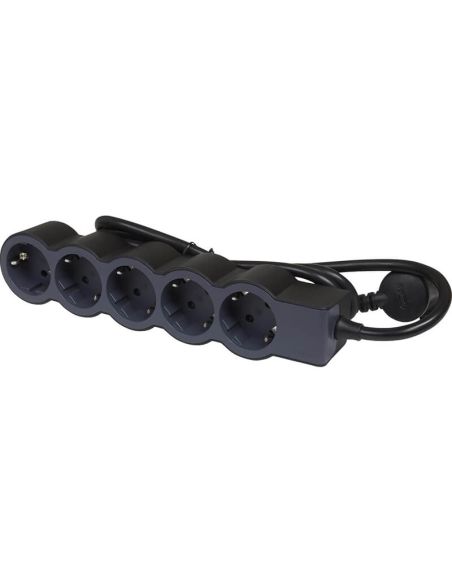 Tomada múltipla Legrand de 5 entradas, 2P+E, 16A 230V com cabo de 3m, design plano.