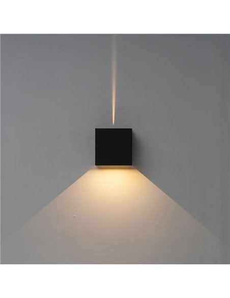 Applique murale extérieure carrée LED DAVOS XL 15x15cm, coloris noir, 2x10W 3000K 1830Lm, IP65