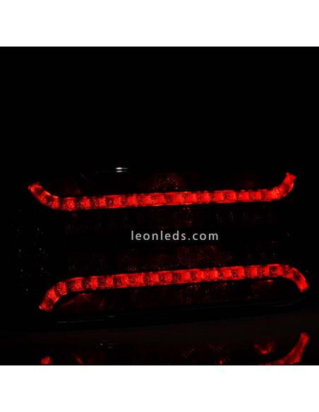 Piloto trasero LED con triángulo e intermitente progresivo con luz de matricula inferior 12V/24V R1 S1 2a AR F1 IIA L