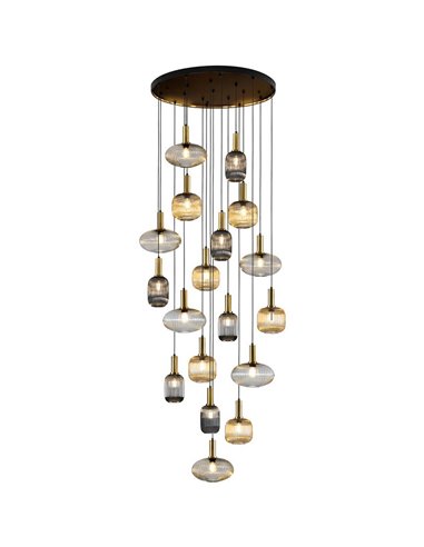 Luminária de teto NORMA com 18 lâmpadas, soquete E27, dimerizável, nas cores preto e latão.