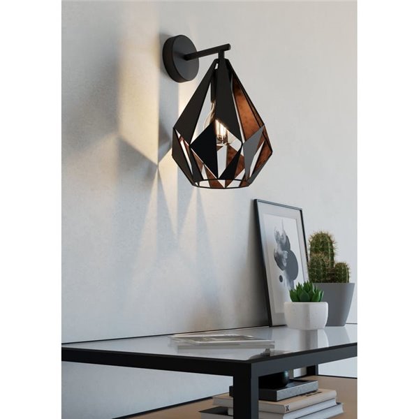 CARLTON 1 applique murale intérieure en métal noir et or, abat-jour en forme de diamant orienté vers le bas, E27 (non inclus)