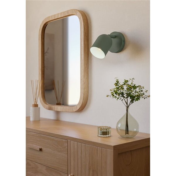 Aplique de pared con foco orientable TILSTON, E14 (no incl.) verde musgo 120×155mm