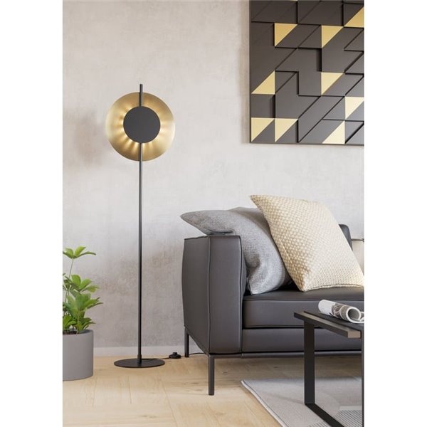 Lámpara de pie LED negra y latón cepillado TOCINA, 11W 1300Lm, 3000K
