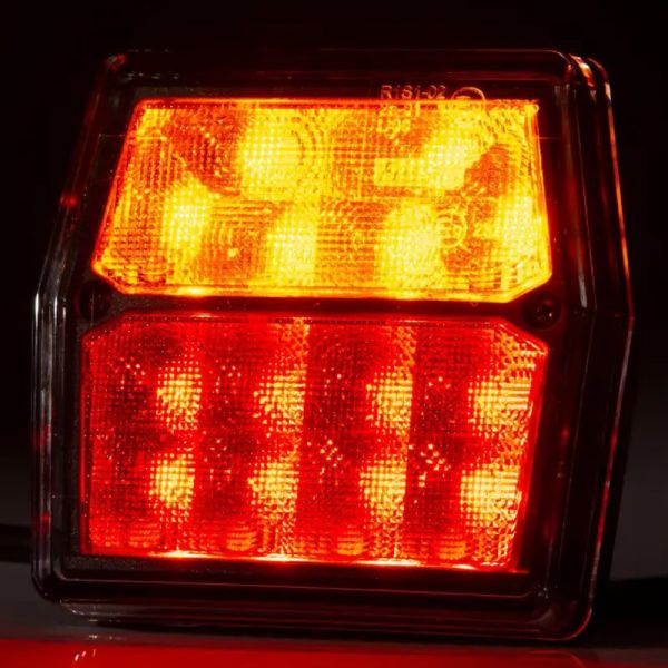 Feu arrière LED 12V Fristom FT-222 T avec câble et éclairage de plaque d'immatriculation R10, R1, S1, 2a, L00