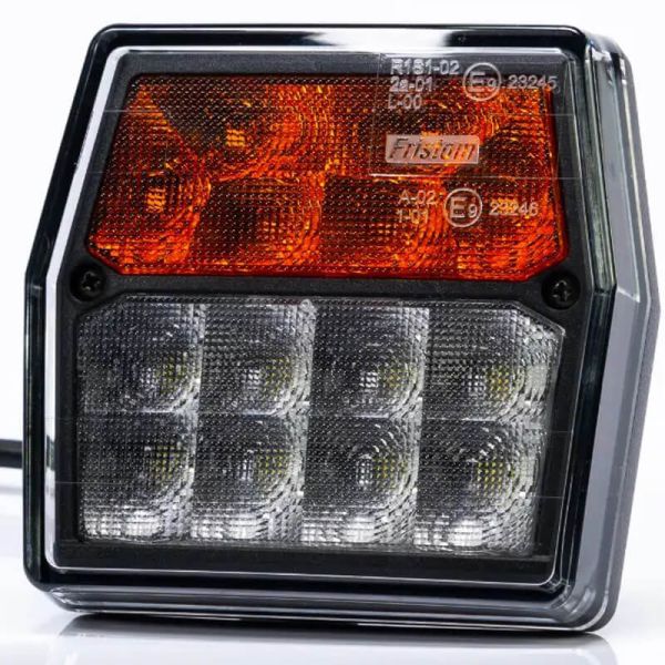 Farol de LED com indicadores de posição e de direção.