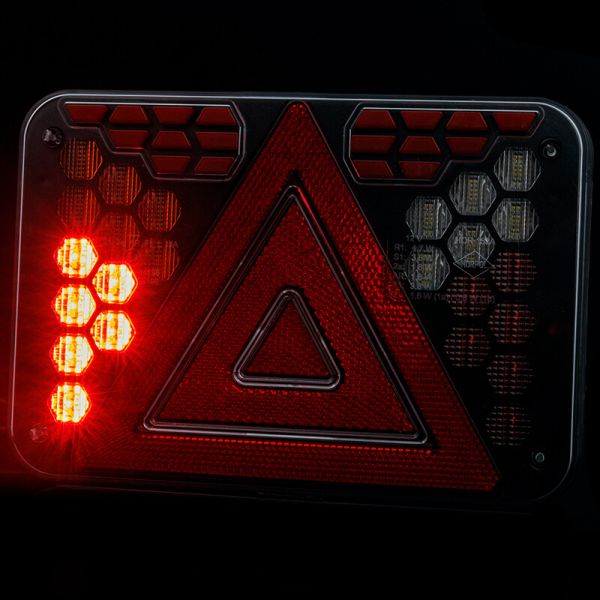 Freno Piloto LED Trasero HORUS LZD 3215- 7 Funciones 12V Neón (Lado Izquierdo o Pareja)