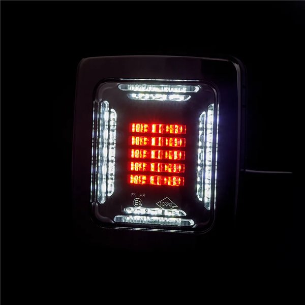 Lanterna traseira de LED CUBE LZD 2876 com moldura preta | Luzes de ré e de neblina | IP68 12/24V | F1 AR