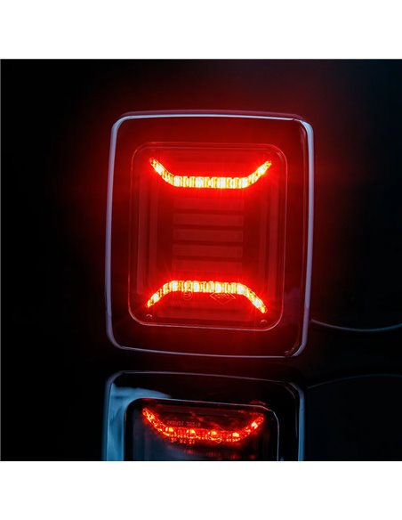 Piloto Trasero LED CUBE Cromado Rectangular | Posición NEON, Freno e Intermitente Dinámico | IP68 12/24V | 2a R1 S1