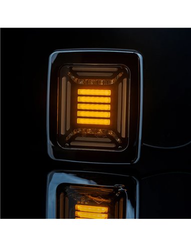 Piloto Trasero LED CUBE Cromado Rectangular | Posición NEON, Freno e Intermitente Dinámico | IP68 12/24V | 2a R1 S1