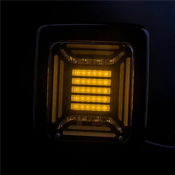 Piloto Trasero LED CUBE Black | Posición NEON, Freno e Intermitente Dinámico | IP68 12/24V | 2a R1 S1