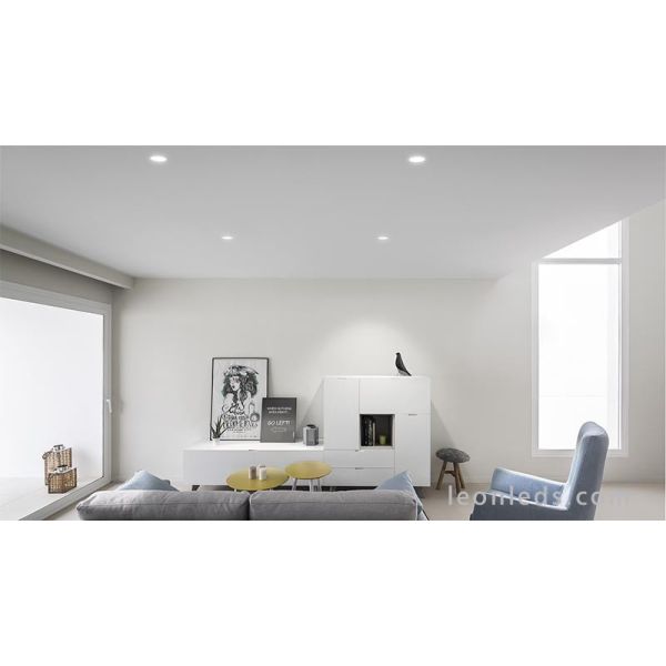 Estancia moderna con Downlight LED blancos pointer instalados | Downlight LED empotrable | LeonLeds Iluminación