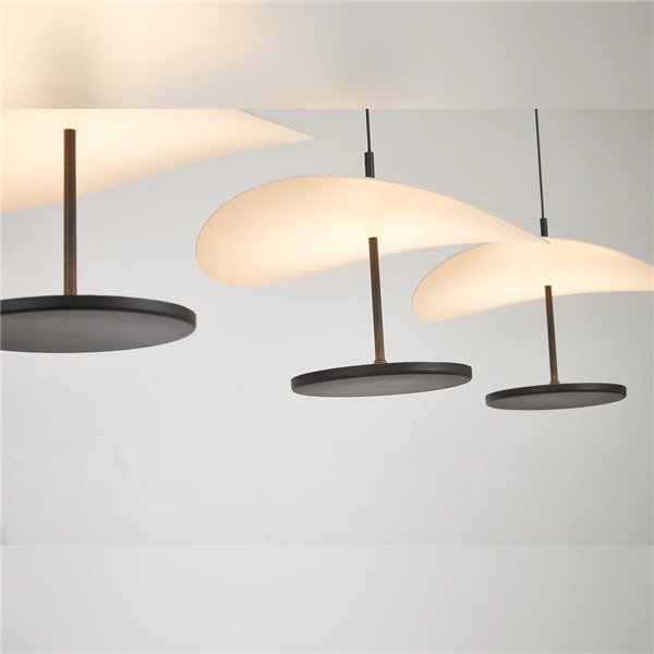 Abisal Lineare LED-Pendelleuchte, 3-flammig, 32 W, 3000 K, modernes Design, Schwarz und Holz, 110 cm