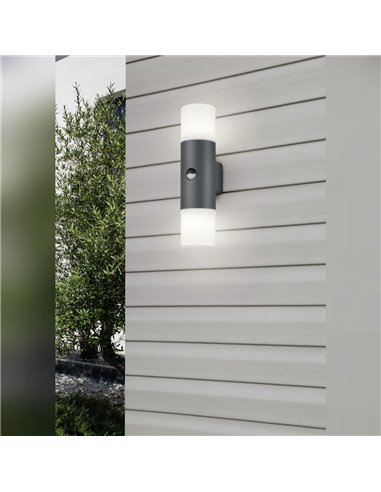 Aplique exterior HOOSIC luz arriba/abajo con sensor de movimiento antracita 2xE27 IP44