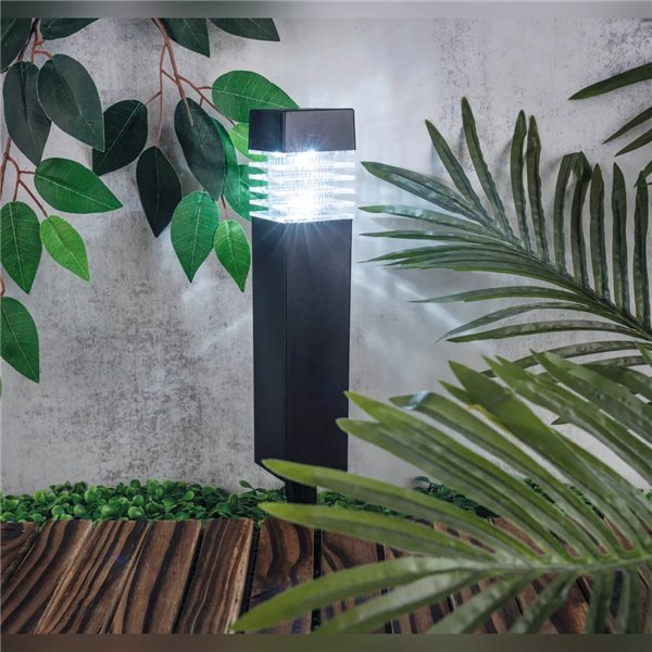 Estaca cuadrada solar LED NUWARA negra 6500K IP44 para Jardín con encendido automático