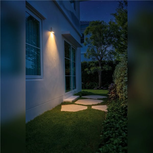 Aplique exterior HUEZ LED IP65 5W 3000K 400lm negro, blanco o corten 125x125 mm