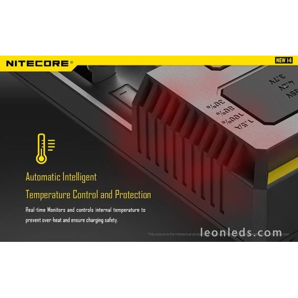 Cargador Nitecore I4 para 4 baterias | Cargador 4 Bahias con indicador de carga | LeonLeds Iluminación