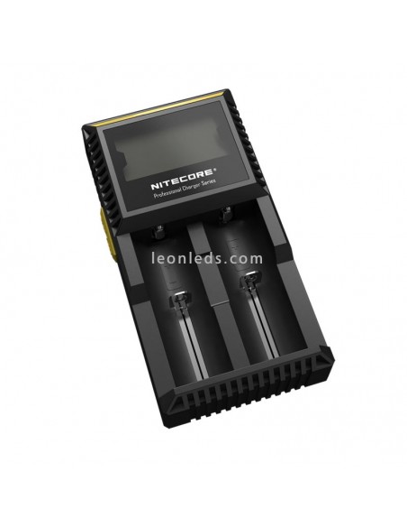 Cargador de 2 bahías Nitecore D2 | Cargador Nitecore D2 | Cargador para 2 baterias | LeonLeds Iluminación
