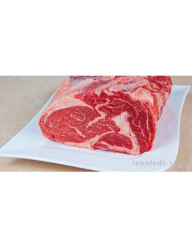 Carne iluminada con Downlight especial alimentación | Iluminar carnicería con LED | LeonLeds Iluminación